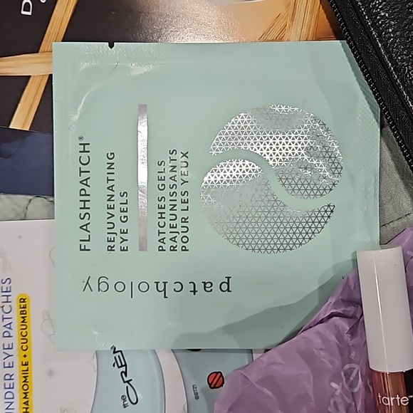 Makeup lot Tarte Lip Plump, eye gels, makeup case bag + - Picture 5 of 7